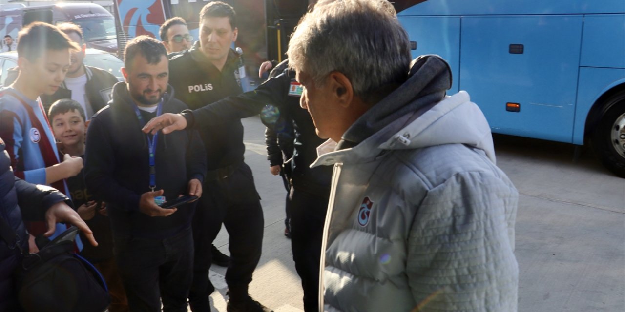 Trabzonspor kafilesi Kayseri'ye gitti