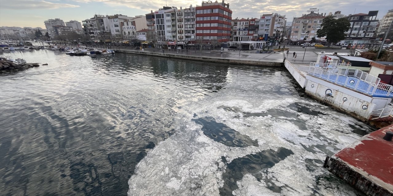 Çanakkale sahillerinde müsilaj görülmeye başlandı