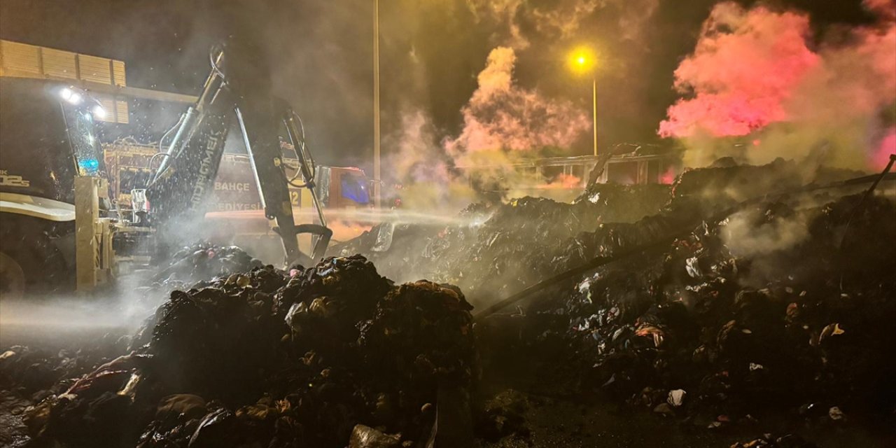 GÜNCELLEME - Gaziantep'te zincirleme trafik kazasında 1 kişi öldü, 19 kişi yaralandı