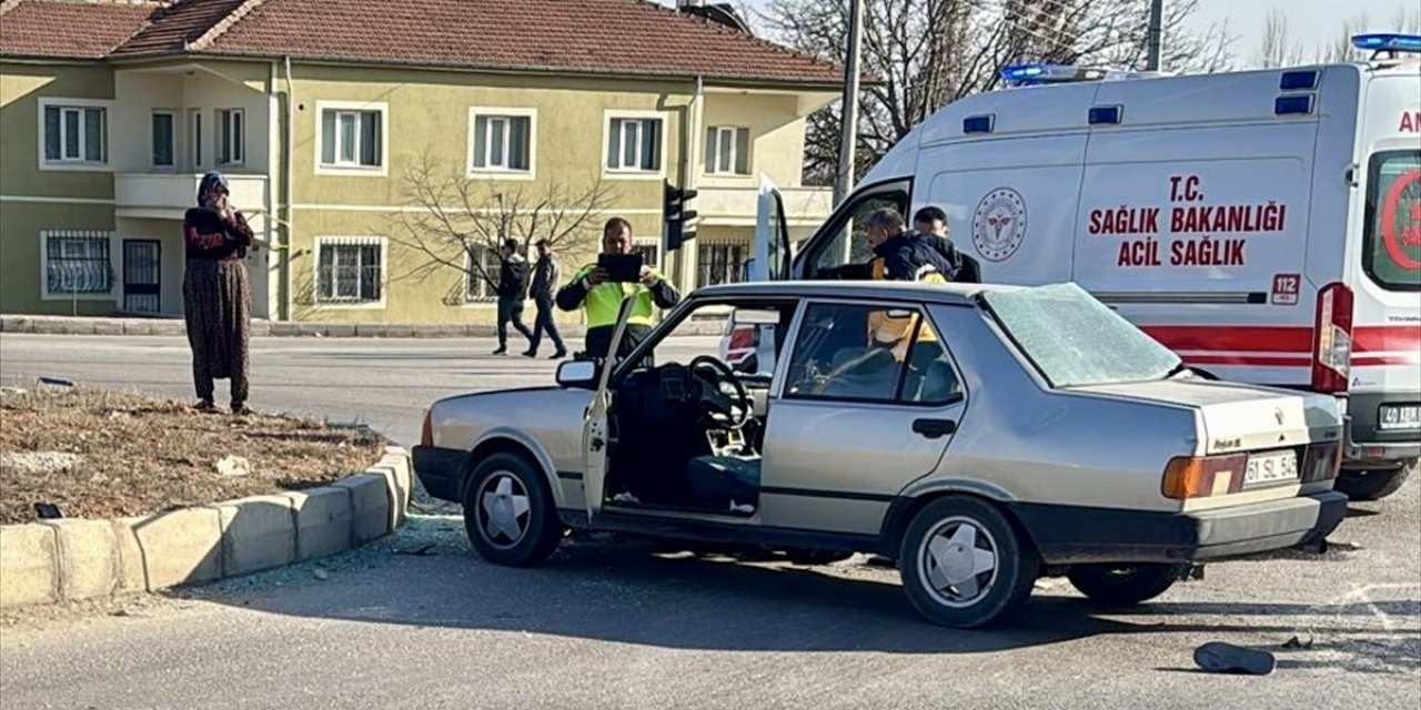 Kırşehir'de otomobille çarpışan motosikletin sürücüsü öldü