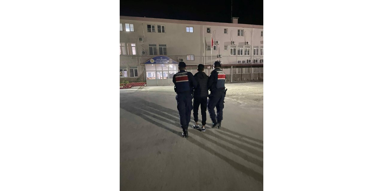 Aydın'da kendisini polis olarak tanıtıp 93 yaşındaki kadını dolandıran zanlı tutuklandı