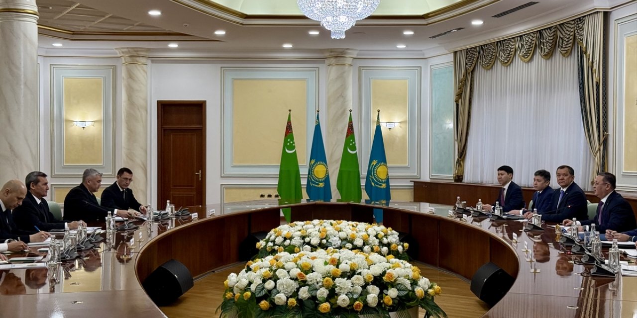 Kazakistan ve Türkmenistan ulaşım koridorlarını geliştirecek