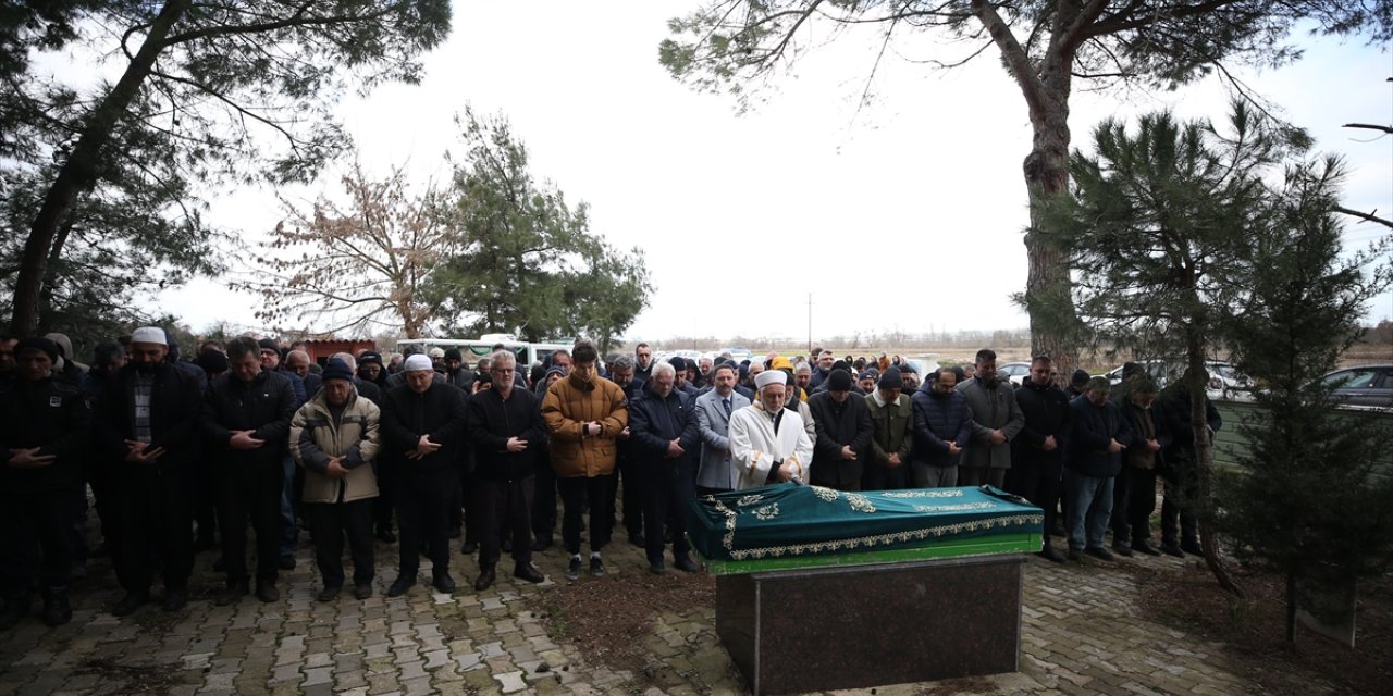Çanakkale Savaşları kahramanı dedesiyle aynı gün vefat eden torunu defnedildi