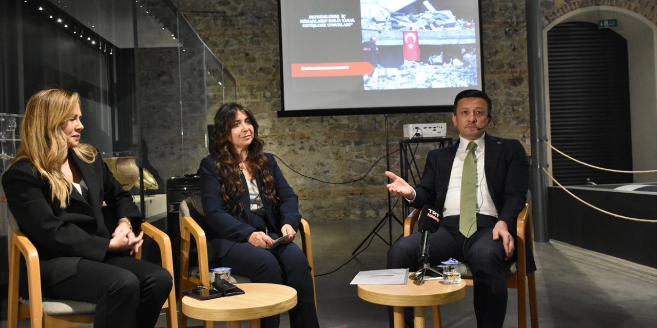 AK Parti'li Dağ, depremde iç mimarinin rolü panelinde konuştu: