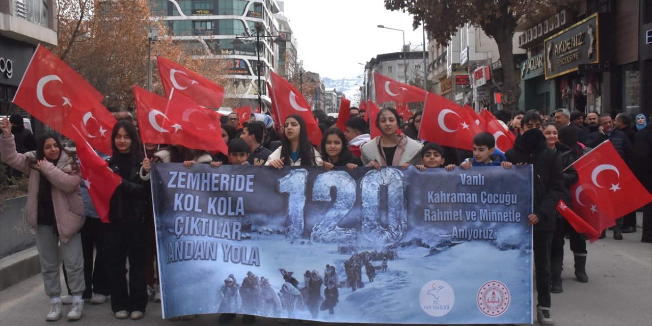 Van'da "120 kahraman çocuk" anıldı