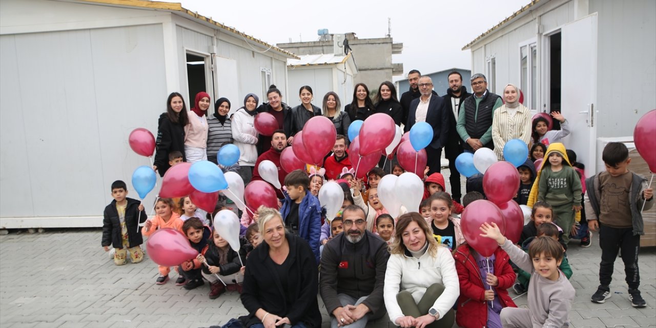 Hatay'da konteyner kentteki anaokuluna eğitim desteği