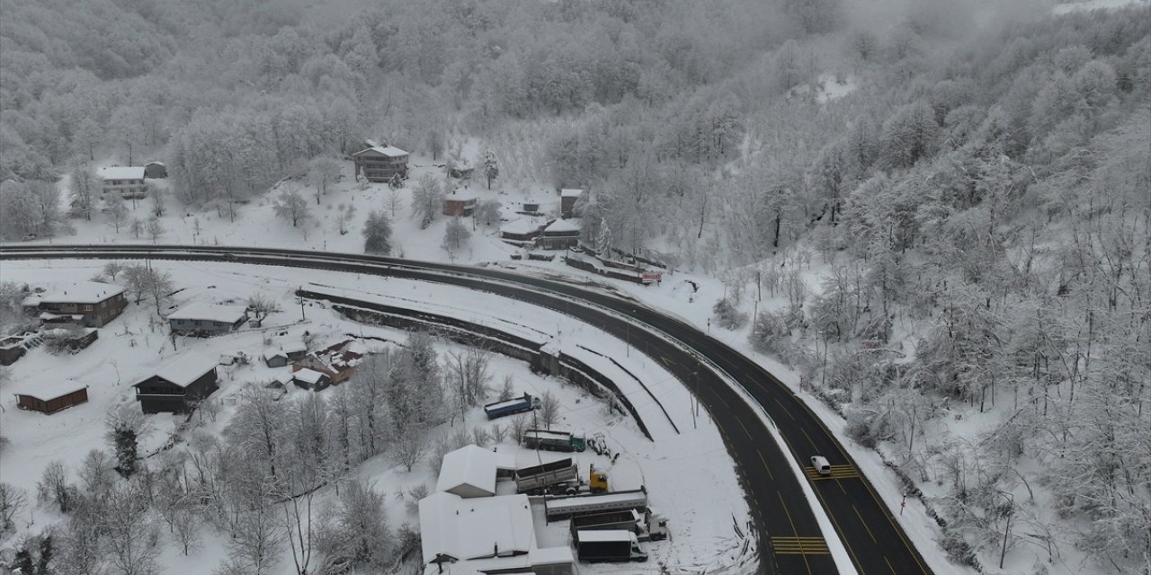 Bolu Dağı'nın kar manzarası havadan görüntülendi