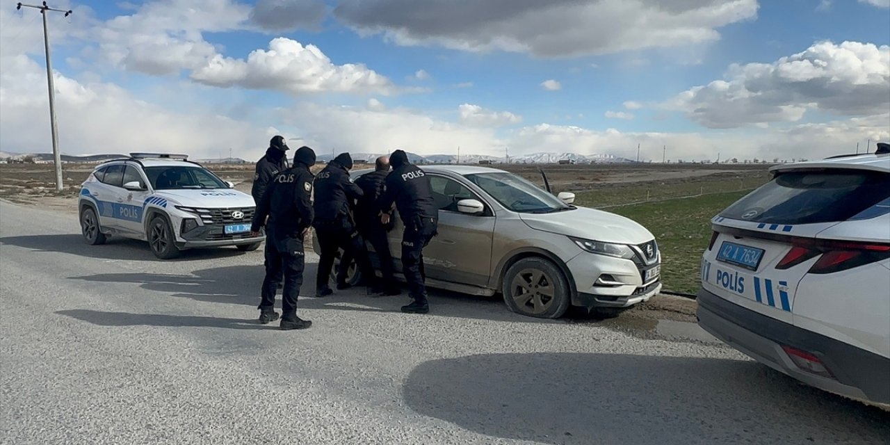 Konya'da polisten kaçan otomobil sürücüsüne 61 bin 979 lira ceza uygulandı