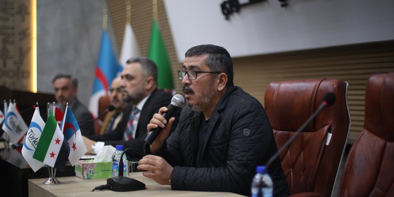 Suriye'de Türkmenler istişare toplantısı için bir araya geldi