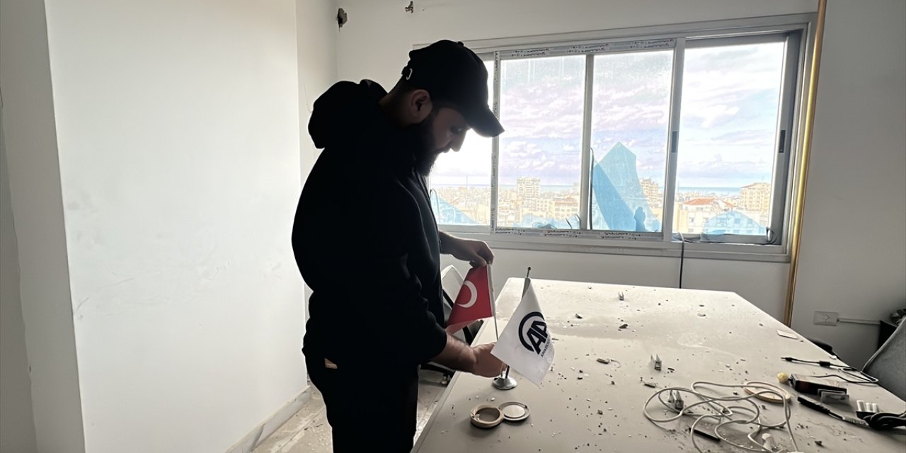 Gazze'deki medya ofislerinin bulunduğu plaza, İsrail'in yıkıcı saldırılarını gözler önüne seriyor