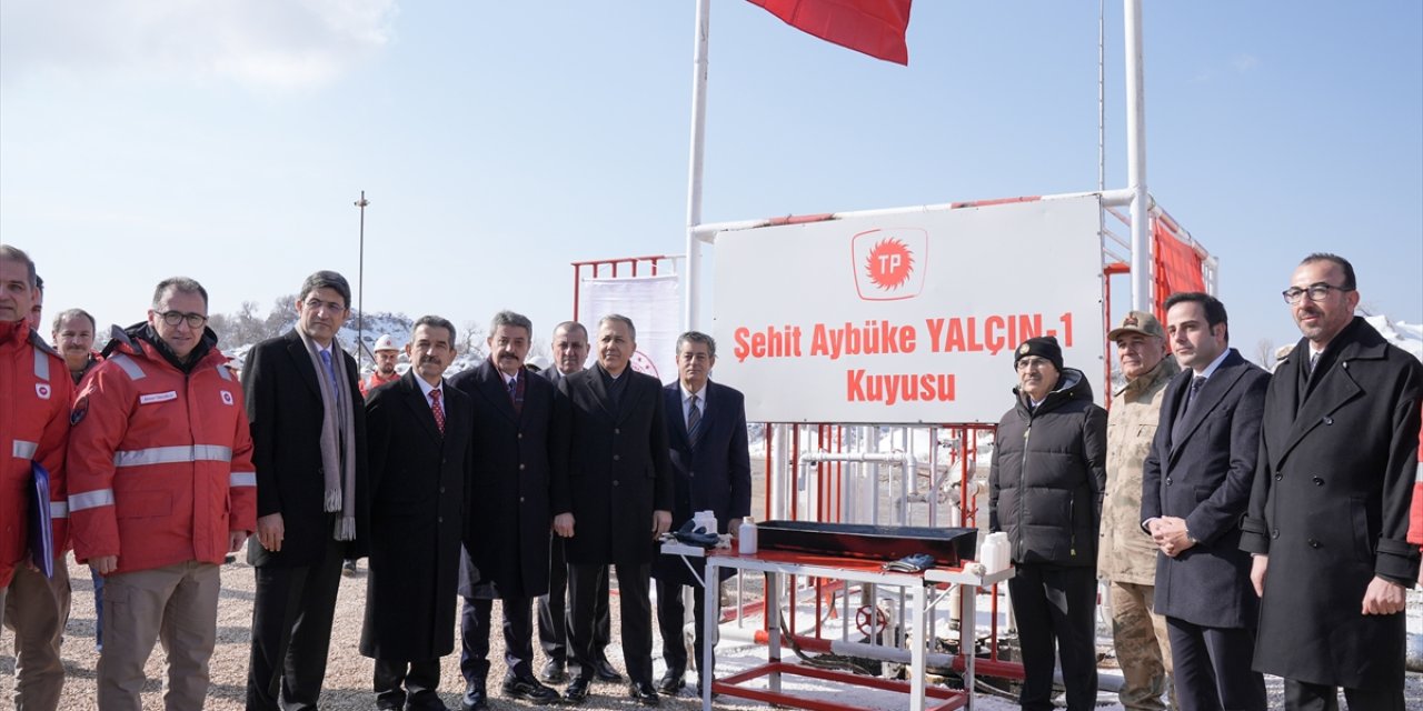 İçişleri Bakanı Yerlikaya, Gabar'daki Şehit Aybüke Yalçın petrol üretim istasyonunda incelemelerde bulundu: