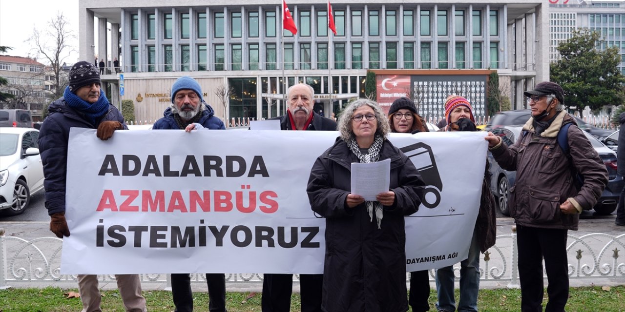 Ada halkından İBB binası önünde "turizm yapılaşması" eylemi