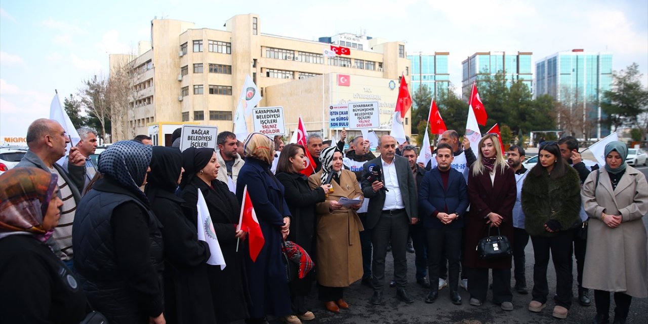 Diyarbakır'da bazı belediyelerde işten çıkarılan işçilerin eylemi sürüyor