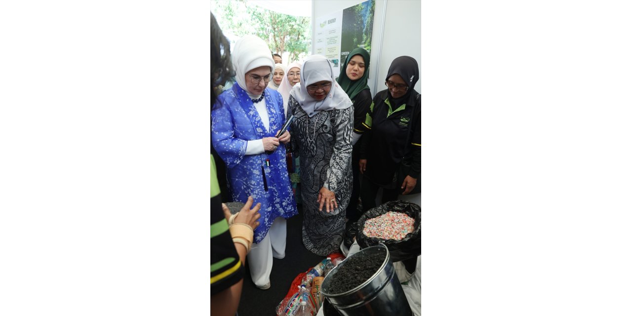Emine Erdoğan, Kuala Lumpur Perdana Botanik Bahçesi'ni ziyaret etti