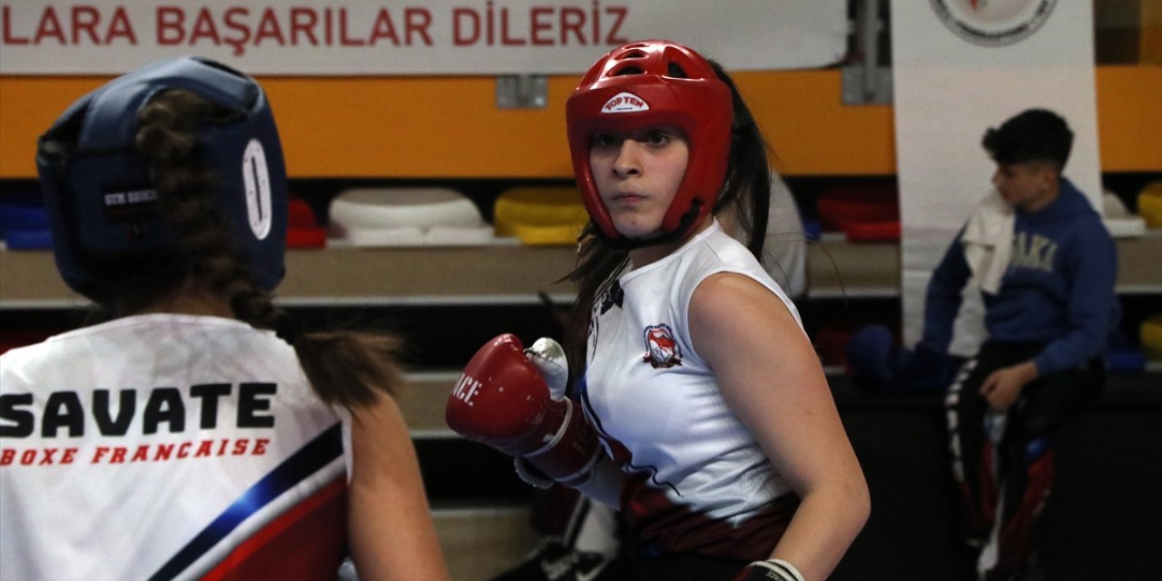 Babasının adıyla düzenlenen Türkiye Savate Şampiyonası'nda altın madalya kazandı