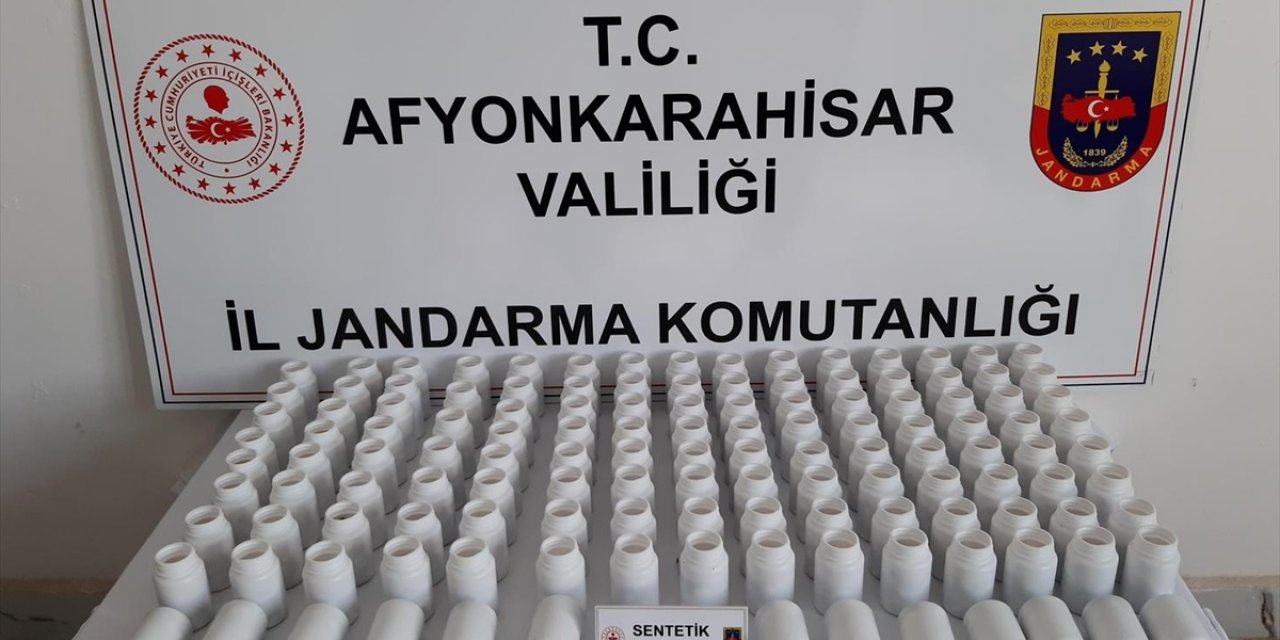 Afyonkarahisar'da uyuşturucu operasyonunda 4 zanlı yakalandı
