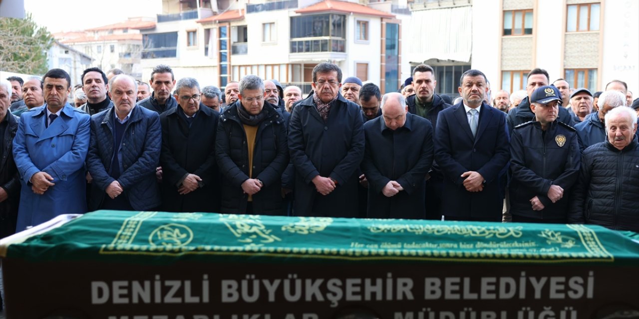GÜNCELLEME - Denizli'de otomobilin çarptığı yaya hastanede öldü