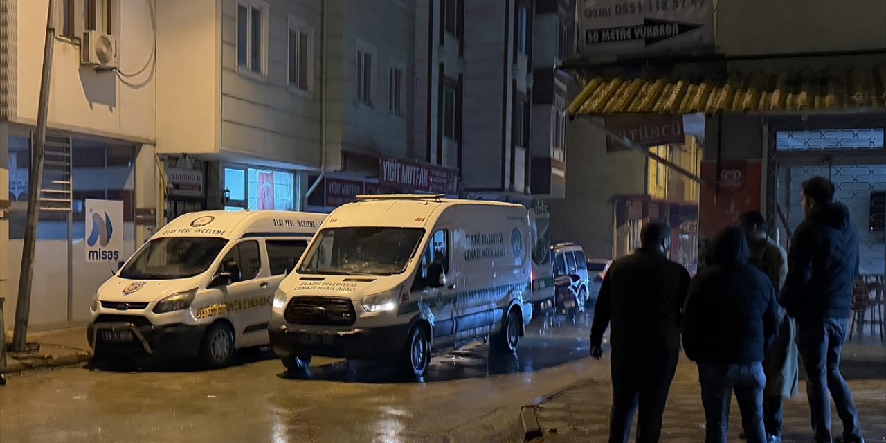 Elazığ'da yalnız yaşayan kadın evinde ölü bulundu