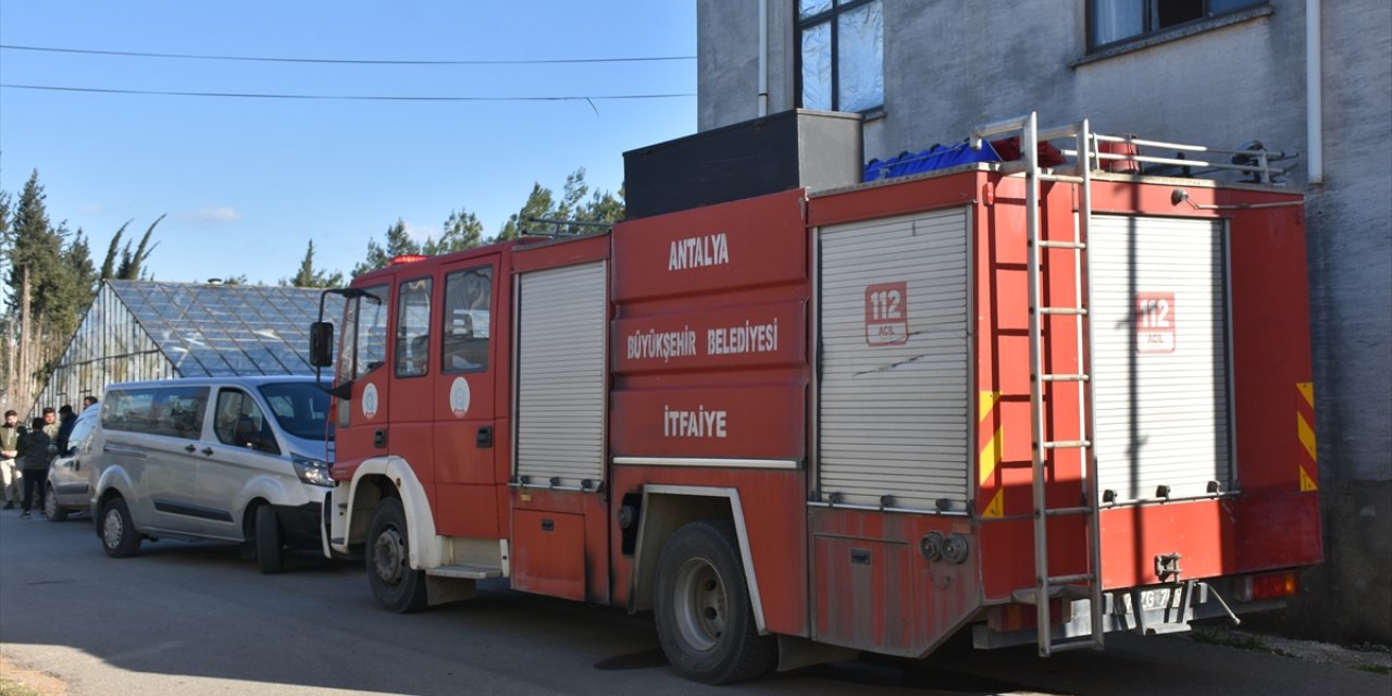 Antalya'da evde çıkan yangında kanser hastası kadın yaşamını yitirdi