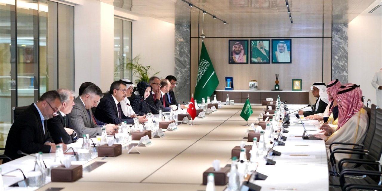 Milli Eğitim Bakanı Tekin, Riyad'da Suudi Arabistanlı mevkidaşıyla görüştü: