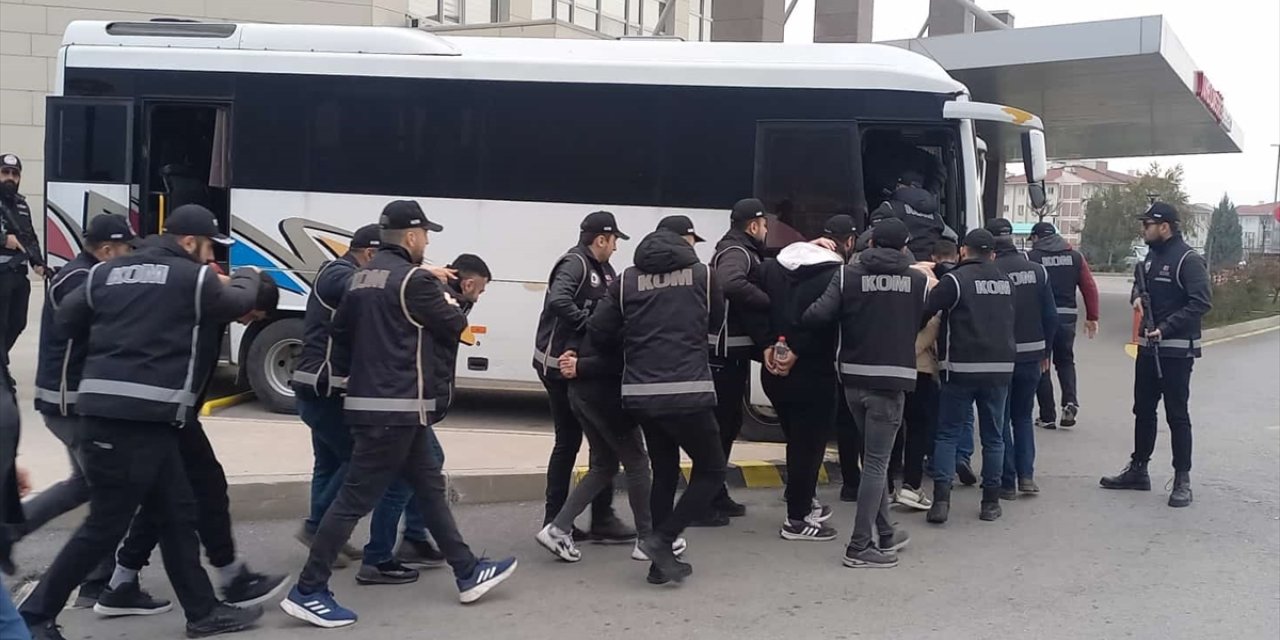 Manisa merkezli suç örgütü operasyonunda 10 şüpheli tutuklandı