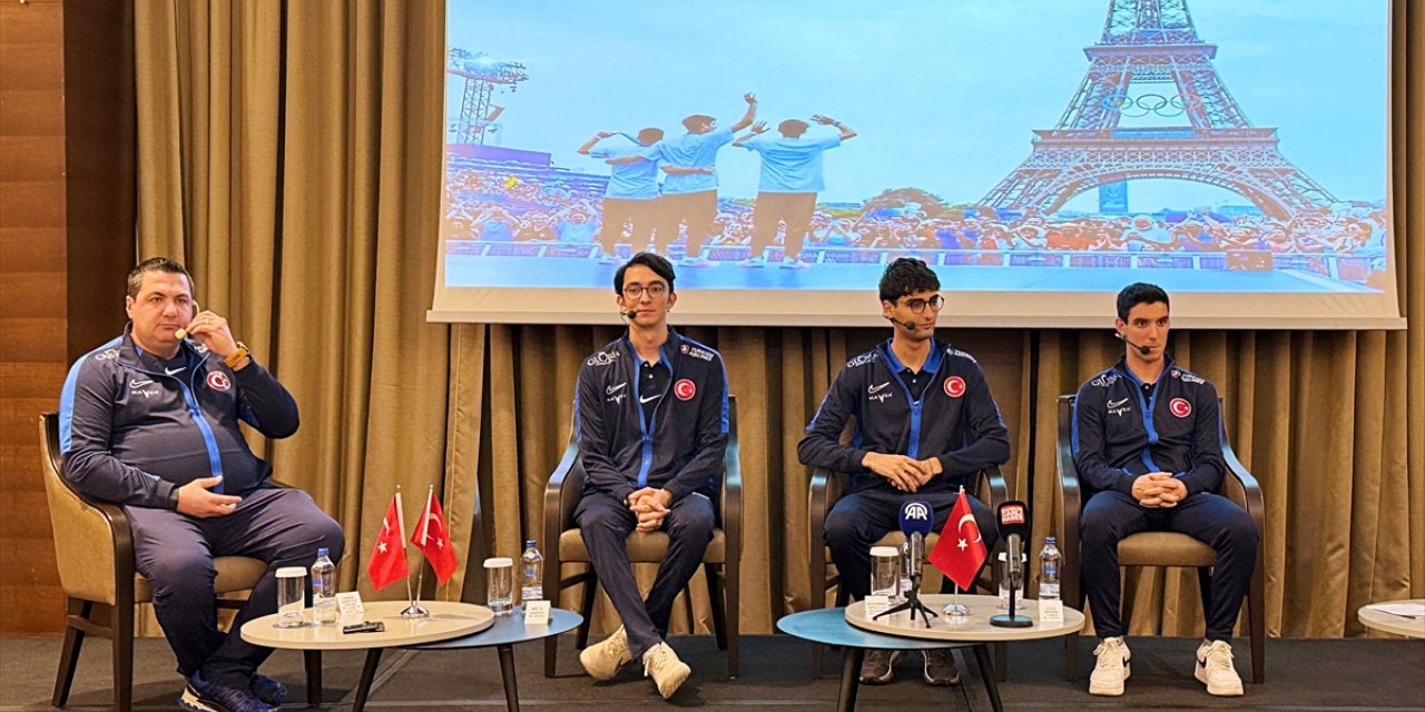 Olimpiyat şampiyonu milli okçular genç sporcularla bir araya geldi