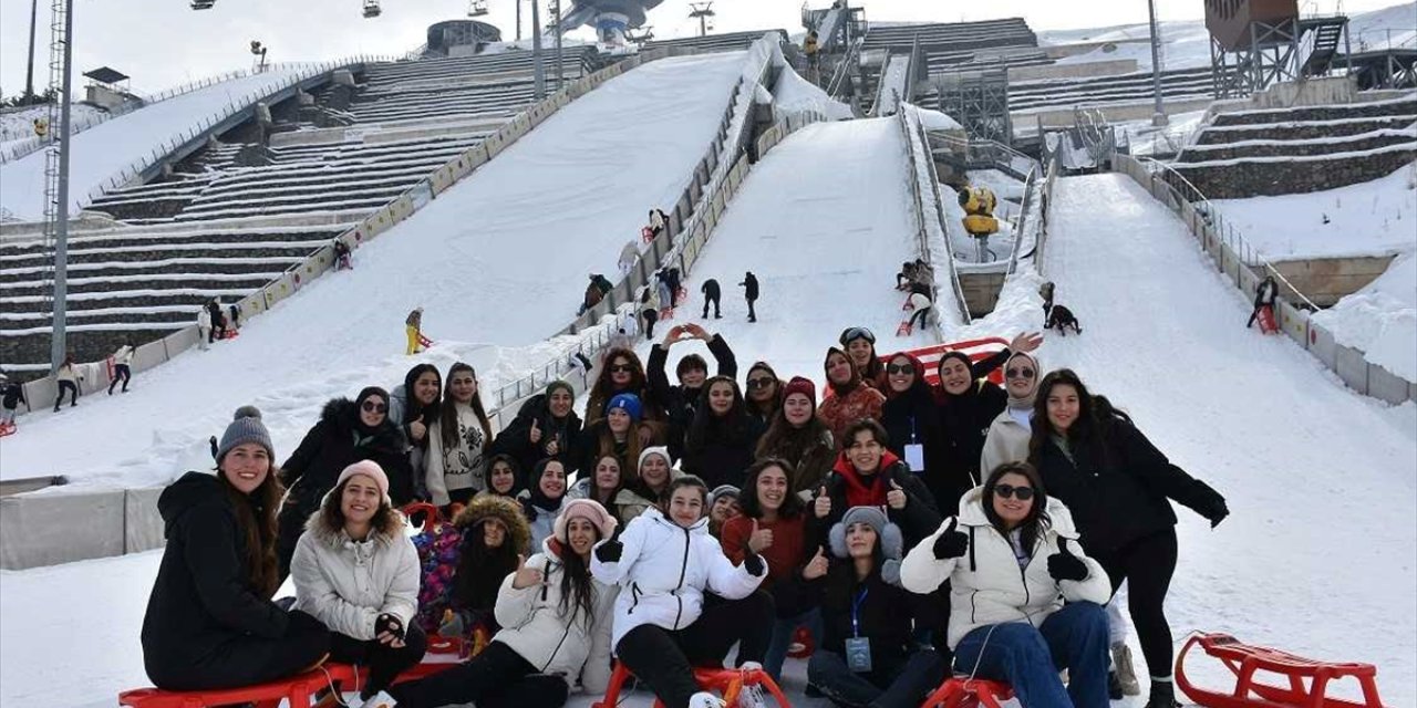 Erzurum'da düzenlenen "Kış Sporları Kampı" sona erdi