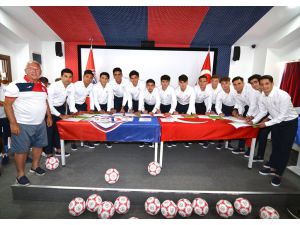 Altınordu'nun genç futbolcuları "yemin" etti