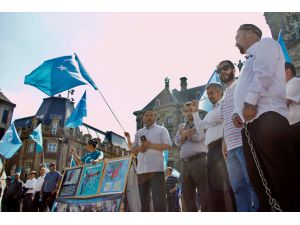 Uygur Türkleri Hollanda'da Çin'i protesto etti