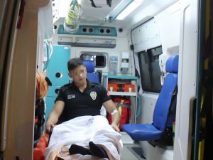 Adana'da polis memuruna bıçaklı saldırı