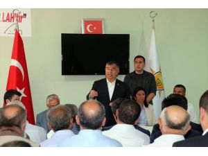 "Türkiye'nin geleceği aydınlıktır"