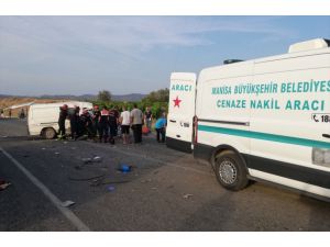 GÜNCELLEME 3 - Manisa'da 3 araç çarpıştı: 6 ölü, 20 yaralı