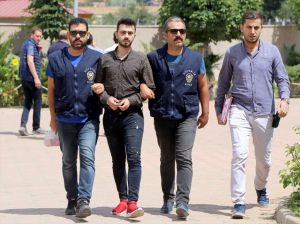 Sosyal medyadan polise hakarete gözaltı