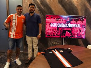 Roni yeniden Adanaspor'da