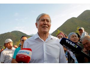 Kırgızistan'ın eski Cumhurbaşkanı Atambayev ülkeden ayrıldı