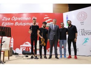 Milli Eğitim Bakanı Selçuk Siirt'te öğretmenlerle buluştu