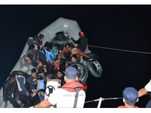 Balıkesir'de 32 düzensiz göçmen yakalandı
