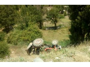 Denizli'de traktörün altında kalan çiftçi öldü