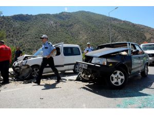 Gümüşhane'de zincirleme trafik kazası: 4 yaralı