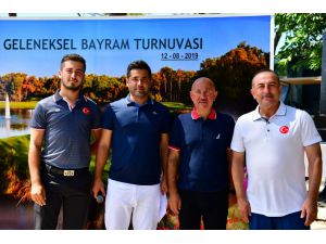 Dışişleri Bakanı Mevlüt Çavuşoğlu Antalya'da golf turnuvasına katıldı
