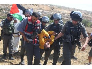İsrail'den Filistinli tutuklulara destek gösterisine müdahale