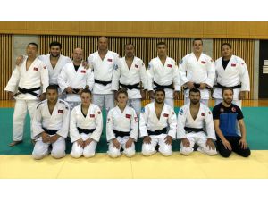 Milli judocular Japonya'da madalya arayacak