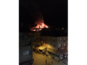 Bartın'da çatı yangını