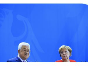 Filistin Devlet Başkanı Abbas Almanya'da