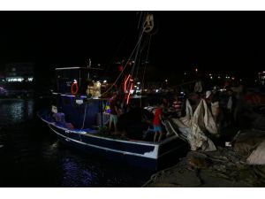 Balıkçılar ''vira bismillah'' diyerek deniz açıldı