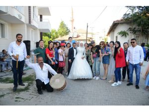 Çinli turistler Kırşehir'de yöresel düğünde eğlendi