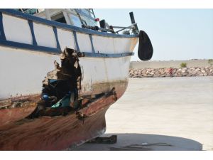 Çanakkale'de trol ile balıkçı teknesi çarpıştı