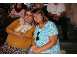 "Yıldız hemşire"den Diyarbakır'daki annelere destek
