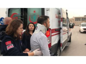 GÜNCELLEME - Kocaeli'de işçi servisi ile otomobil çarpıştı: 16 yaralı