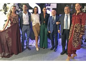 Türk modacı Özceyhan'dan Bulgaristan'da defile